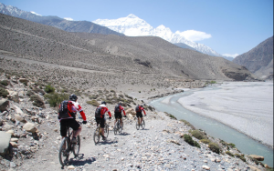 Lhasa - Kathmandu: cycling the 'roof' of the world